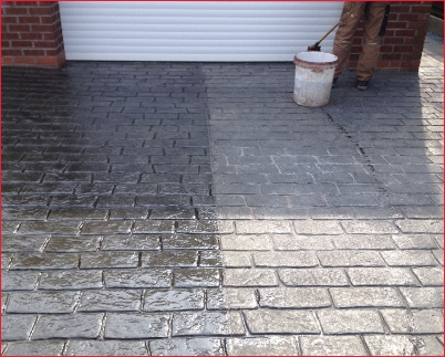 Re-Seal & Colour Comparison of a cleaned and uncleaned paved driveway section.